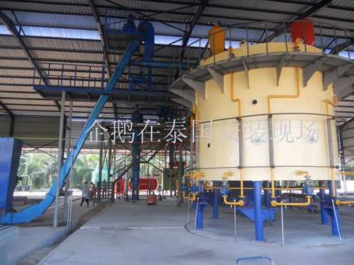 刮板输送机+平转浸出器.jpg